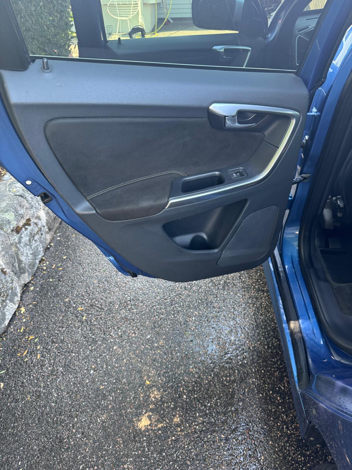 Volvo XC60 – Dörr – efter